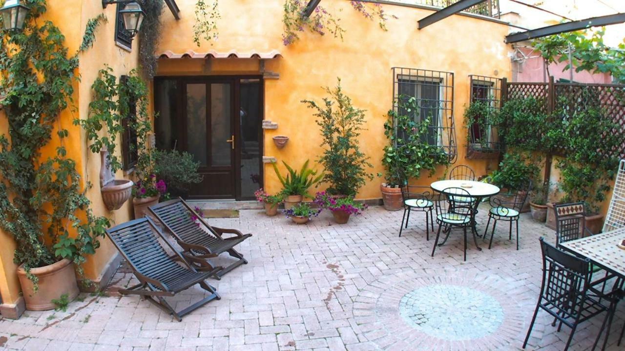 La Piazzetta Di Roma Villa Kültér fotó
